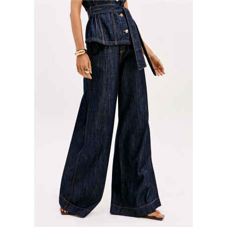 Jeans Lança Perfume