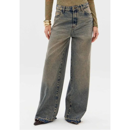 Jeans Lança Perfume